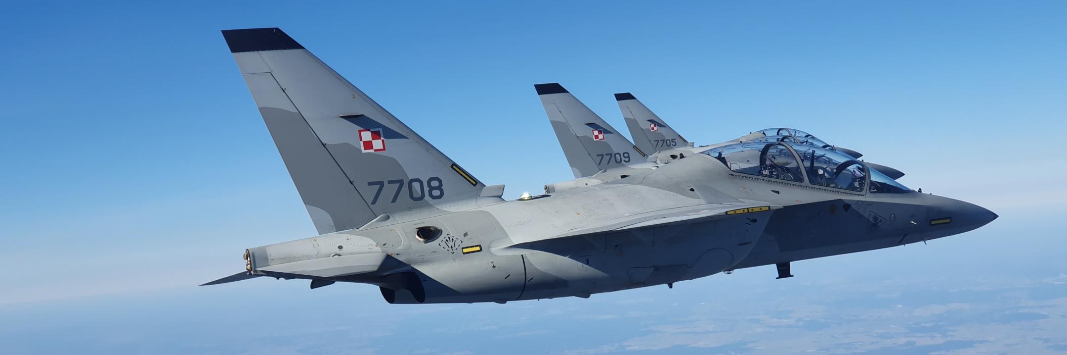 The final batch of four Leonardo M-346 delivered to Poland | Leonardo ...